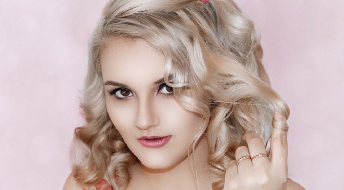 Stylish Hairstyle For Beautiful Girls